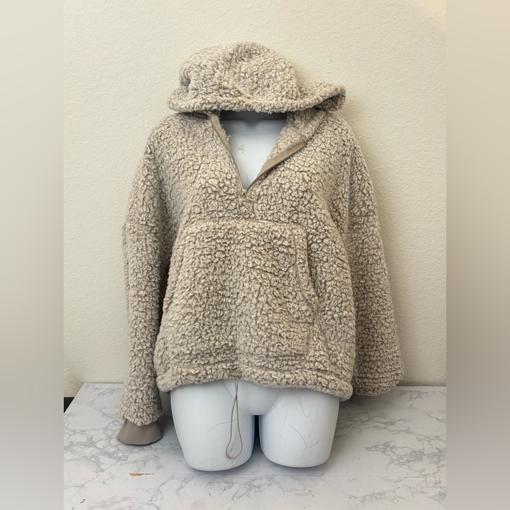 Love Tree Size L Faux Fur Fuzzy Jacket Pullover Hooded Kangaroo Pouch